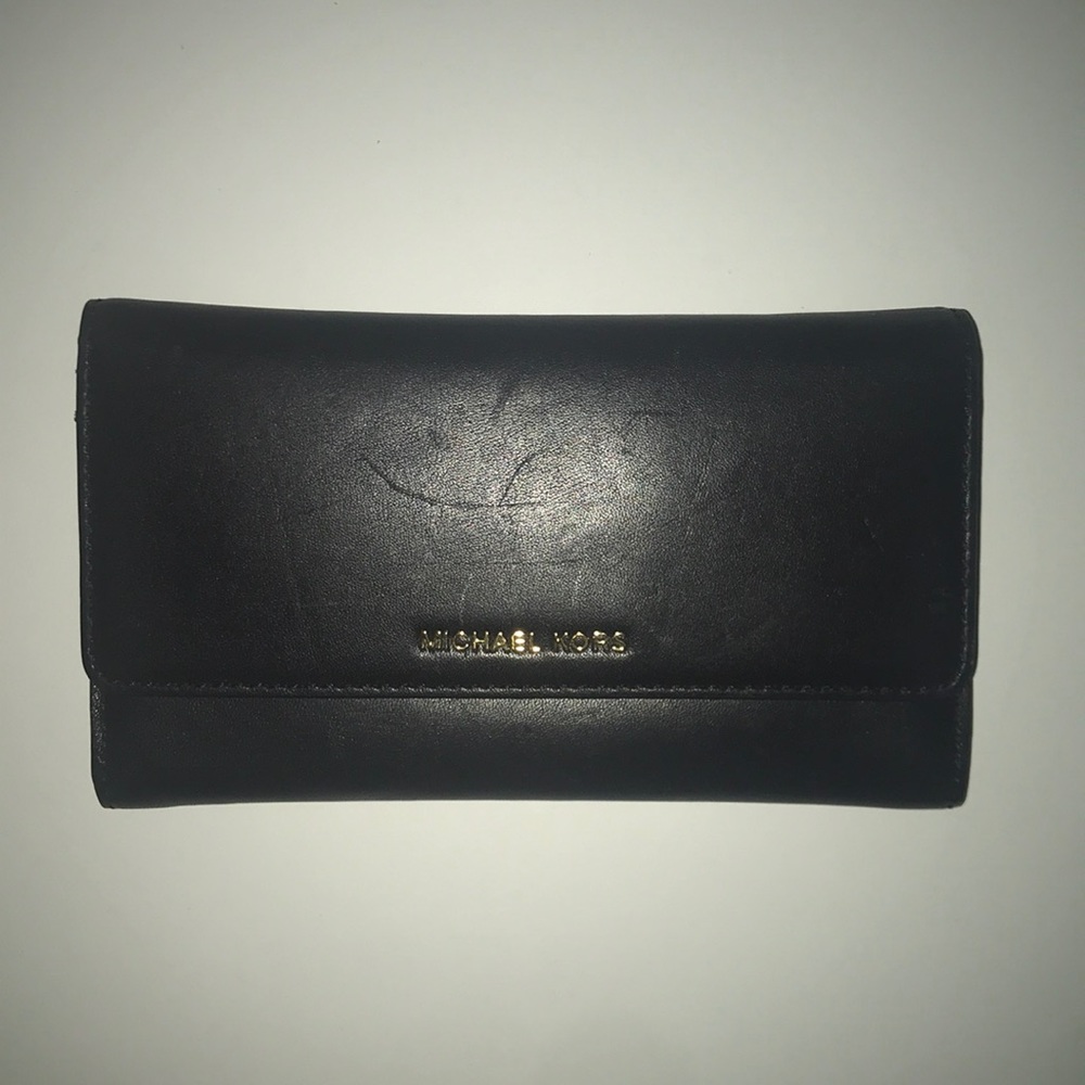 Michael Kors Wallet w/ Flap